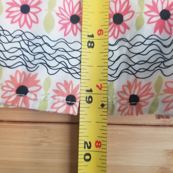 Floral Spring Skirt~size 6 - Picture 5 of 9